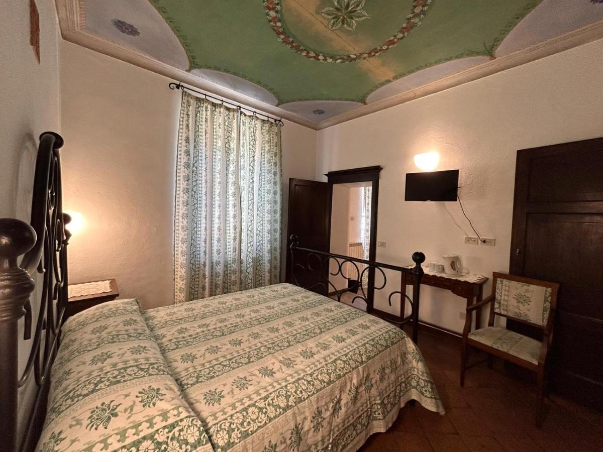 Camere Gozzante بيينْسا المظهر الخارجي الصورة