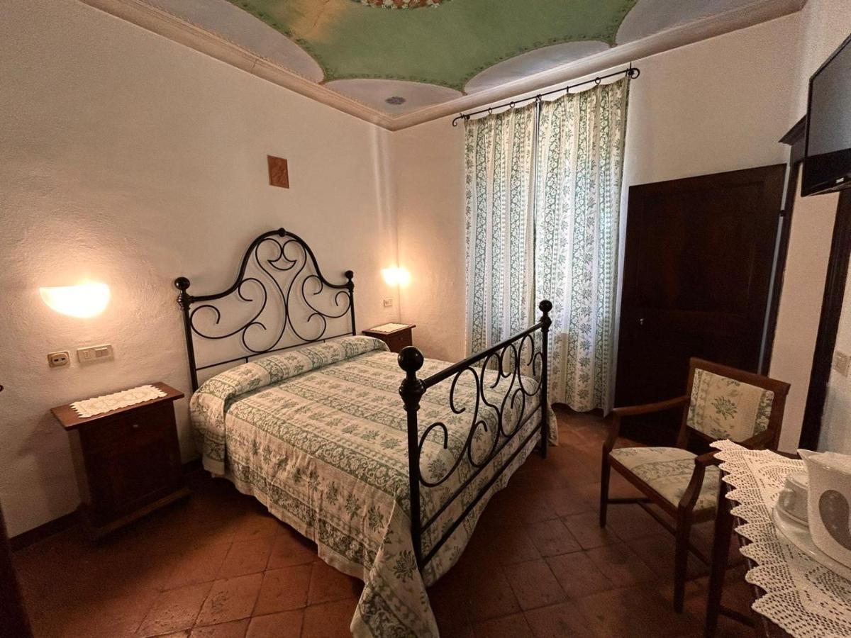 Camere Gozzante بيينْسا المظهر الخارجي الصورة