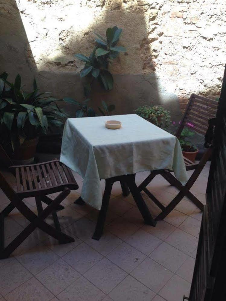 Camere Gozzante بيينْسا المظهر الخارجي الصورة